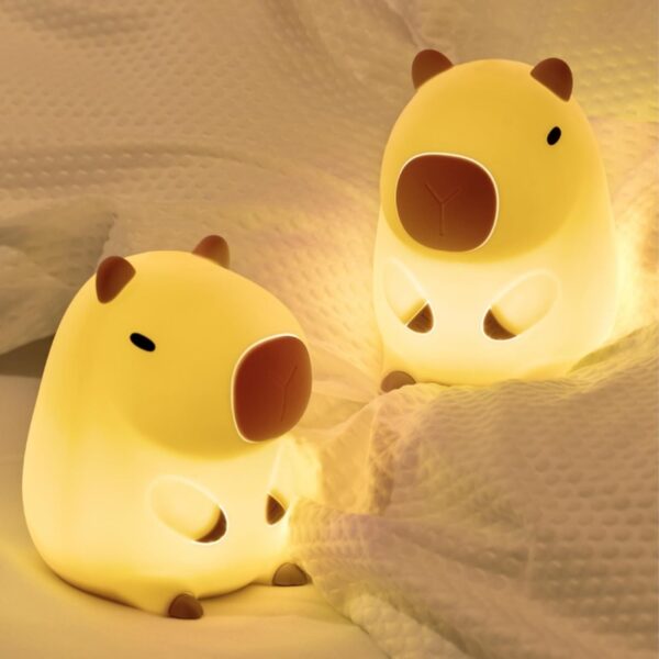 Capibala Pat Night Light